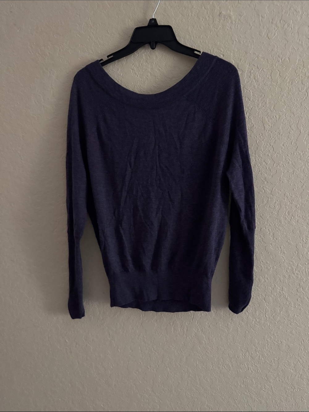 Shrinking Violet Women's Scoop Neck Sweater in Deep Navy